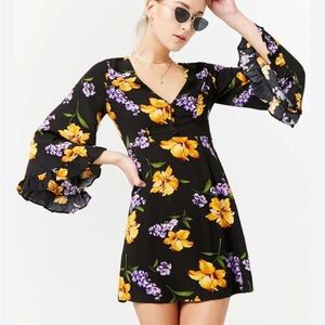 Forever 21 Contemporary Floral Ruffle Flare Sleeve Babydoll Mini Dress Size L